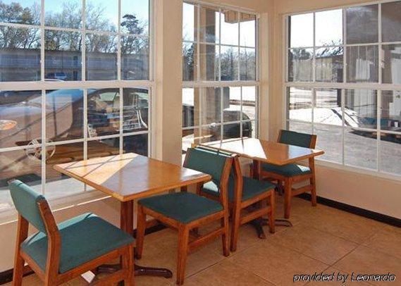 Econo Lodge Tallahassee Near Capital -University Restaurant photo
